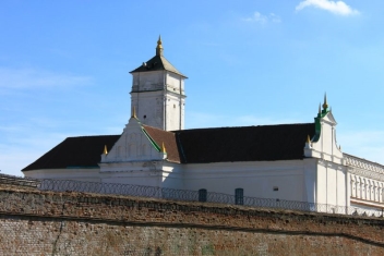 Бернардинський монастир, Ізяслав — фото, опис, адреса